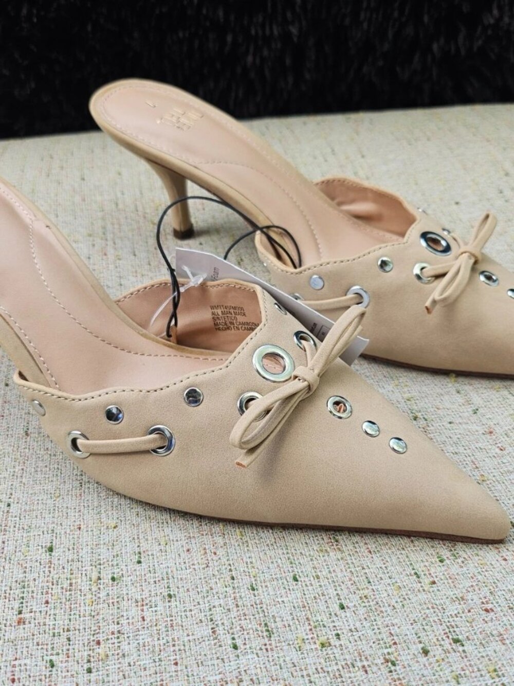 Time And Tru Women Pump Sandal Heel Beige Faux Leather Vegan Upper Size 7 NWT - Picture 3 of 11